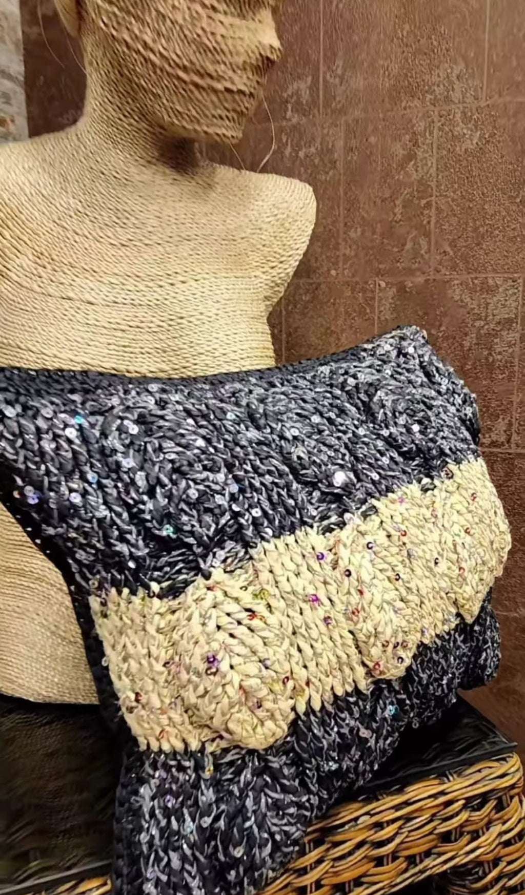 LONA
