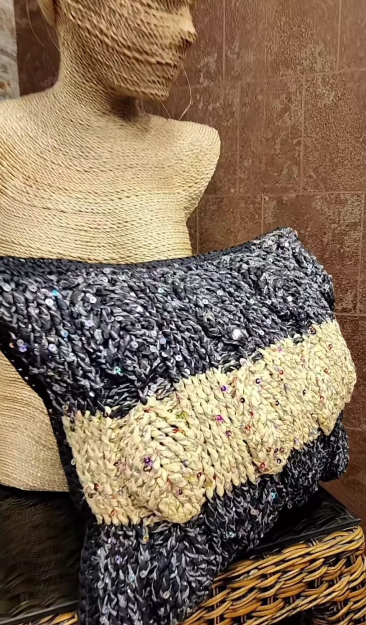 LONA